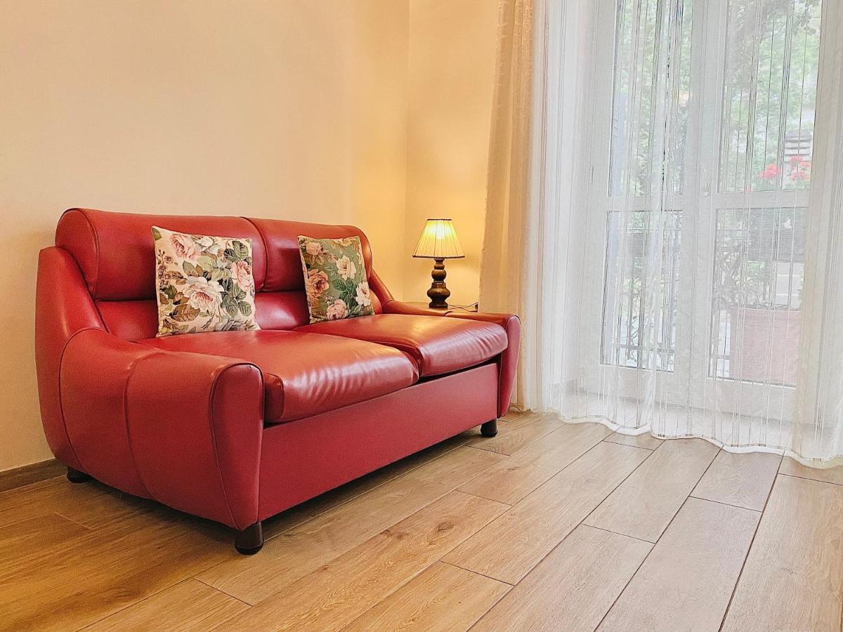 Exquisitely Renovated And Centrally Located Apartment With Free Parking トリノ エクステリア 写真